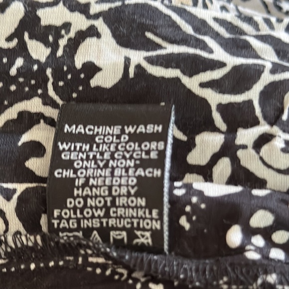 Woman’s Flair Skirt, Or Dress - Picture 4 of 5